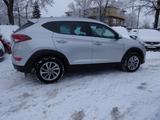 Hyundai Tucson Intro Edition 4WD/Navi7RWK/LHZ/SHZ/Klimaa - Hyundai TUCSON: Intro Edition