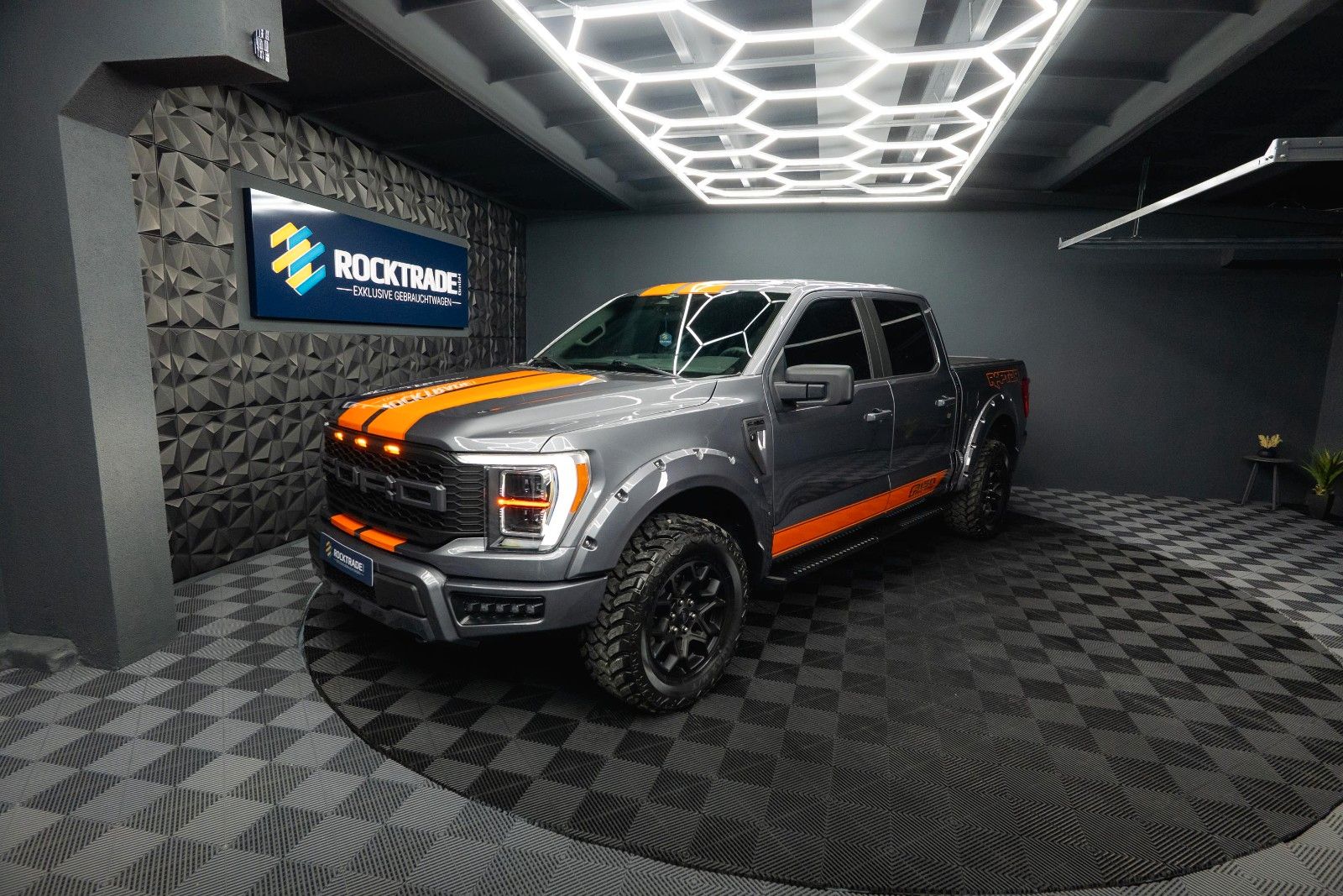 Fahrzeugabbildung Ford F150 5.0L V8 4x4 Offroad SuperCrew RAPTOR 19%