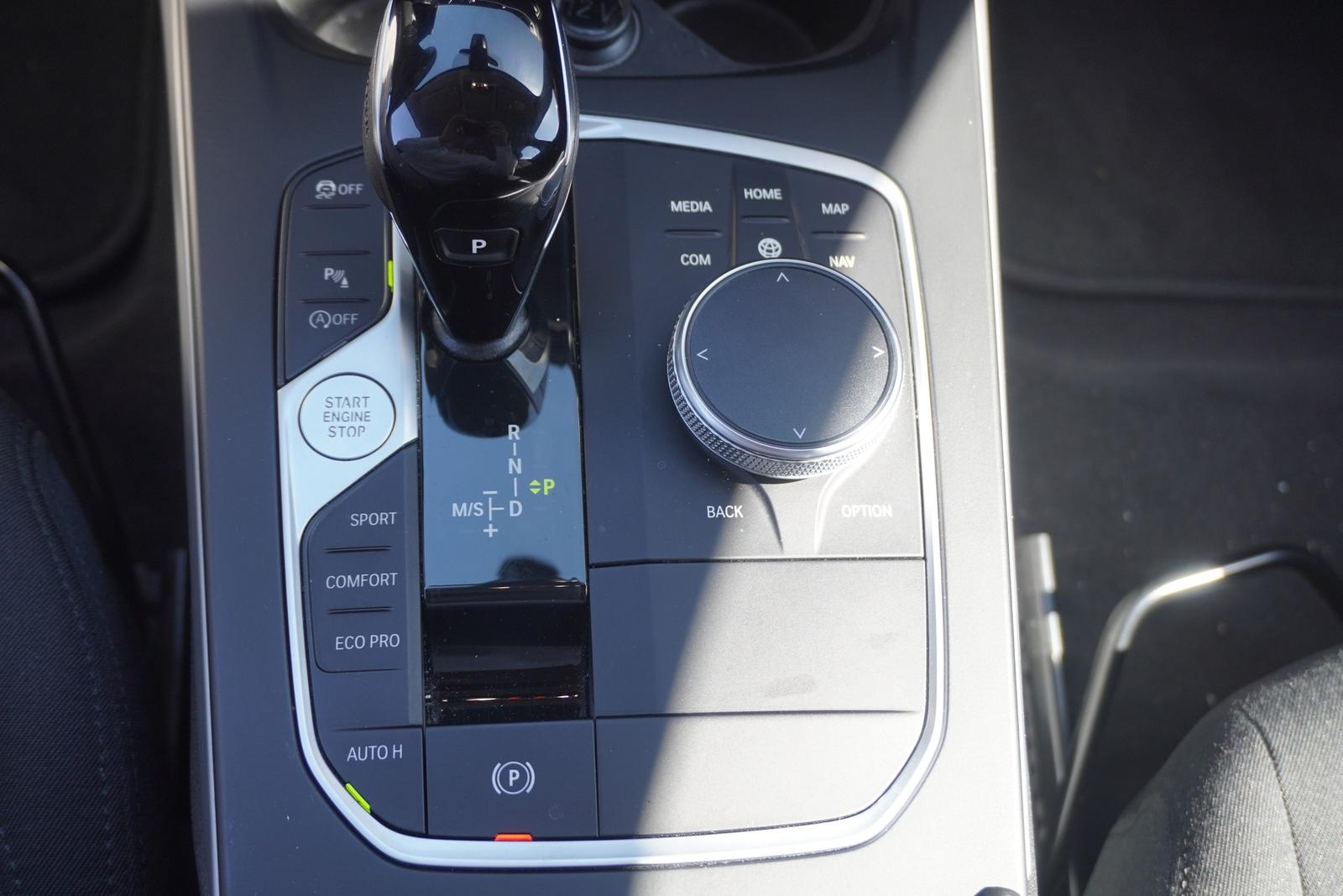 BMW 118 i Advantage LED Navi Sitzheizung Kamera, миниатюра 23