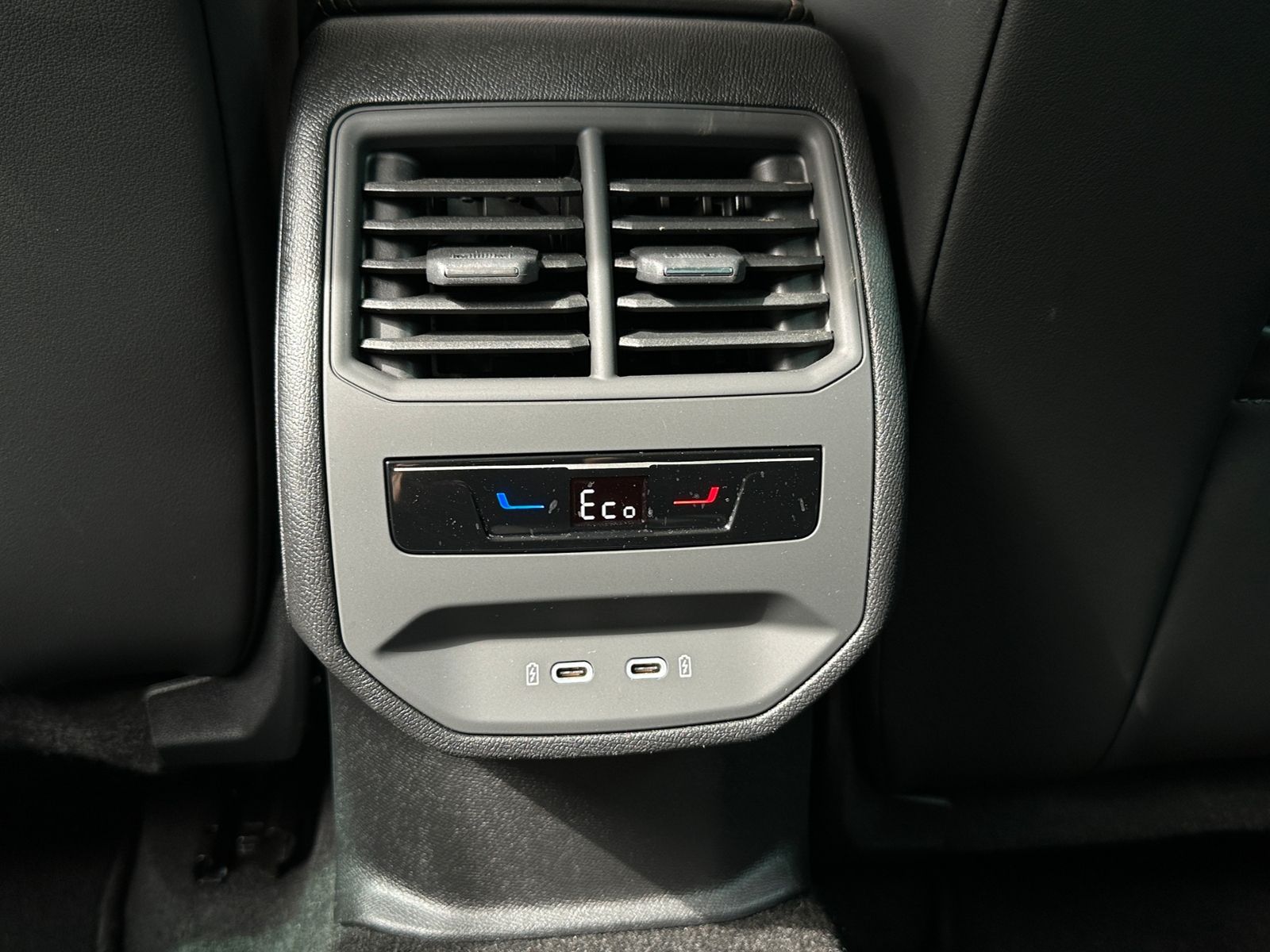 Fahrzeugabbildung CUPRA Formentor  eHybrid VZ AHK PANO LED NAVI