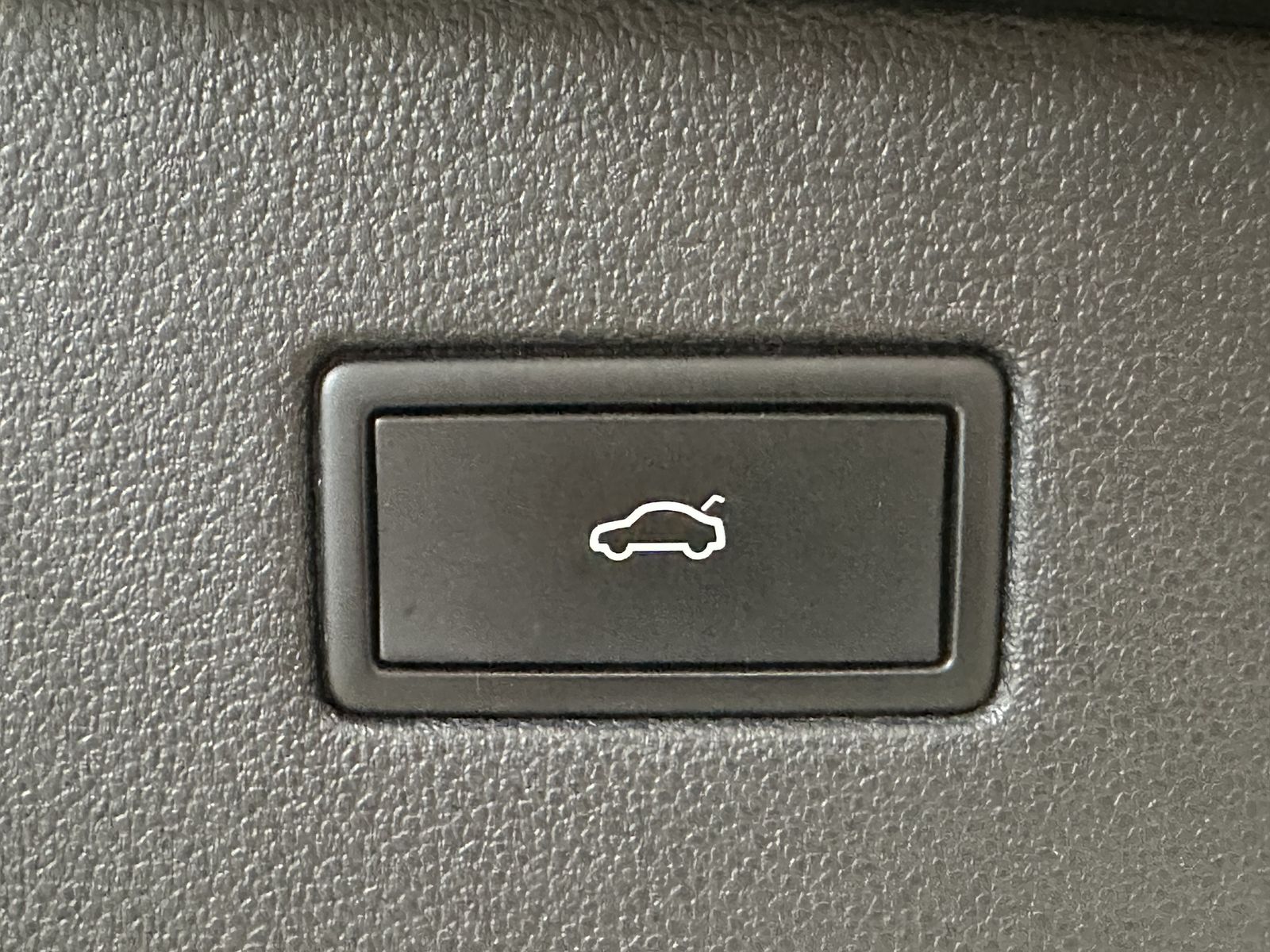 Fahrzeugabbildung SEAT Tarraco 1.4 TSI e-Hybrid FR NAV+LED+PANO+360+ACC