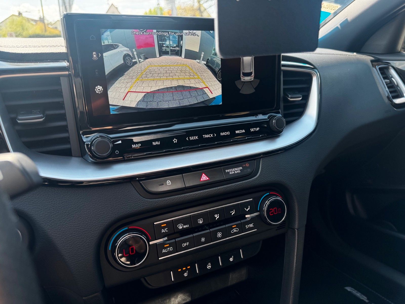 Fahrzeugabbildung Kia CEED 1.5T DCT7 GTL BENZIN 160 PS KAMERA NAVI