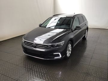 Volkswagen Passat - 2