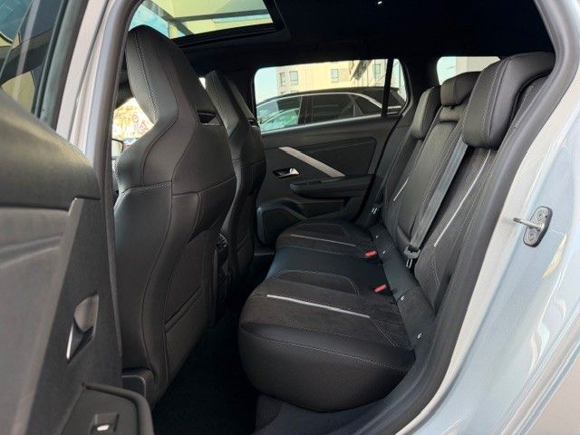 Fahrzeugabbildung Opel Astra ST GSe 225PS Plug-In-Hybrid Panorama/LED!