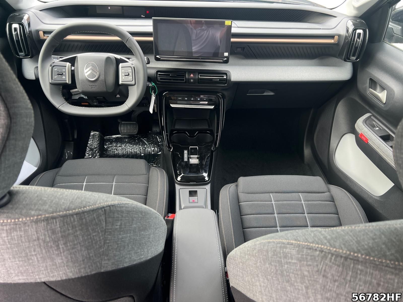 Fahrzeugabbildung Citroën C3 Aircross Plus Hybrid 145 PS AT