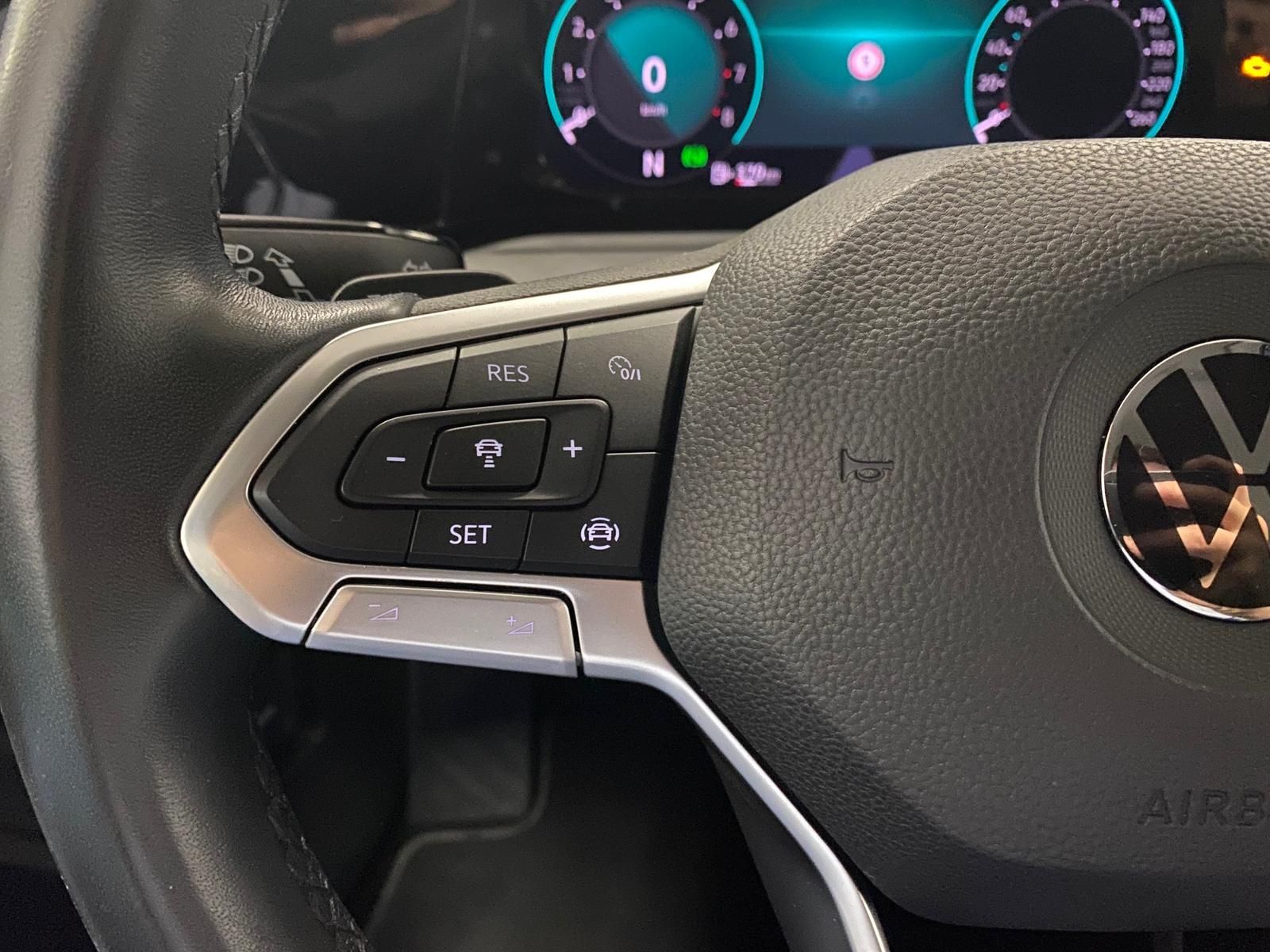 Fahrzeugabbildung Volkswagen Golf Variant 1.5 TSI APP+KLIMA+ACC+RFK+AHK+NAVI+