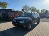 Dacia Duster Laureate 4x2  2. HAND/NAVI/8 FACH BEREIFT - Dacia Duster Gebrauchtwagen in Hamburg