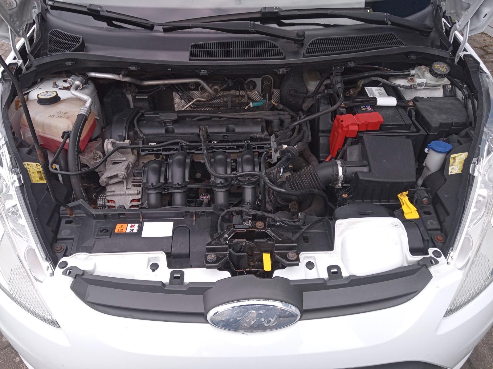 Ford Fiesta Titanium/HU neu