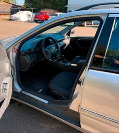 صورة 3 لـ 2003 Mercedes-BENZ C 180