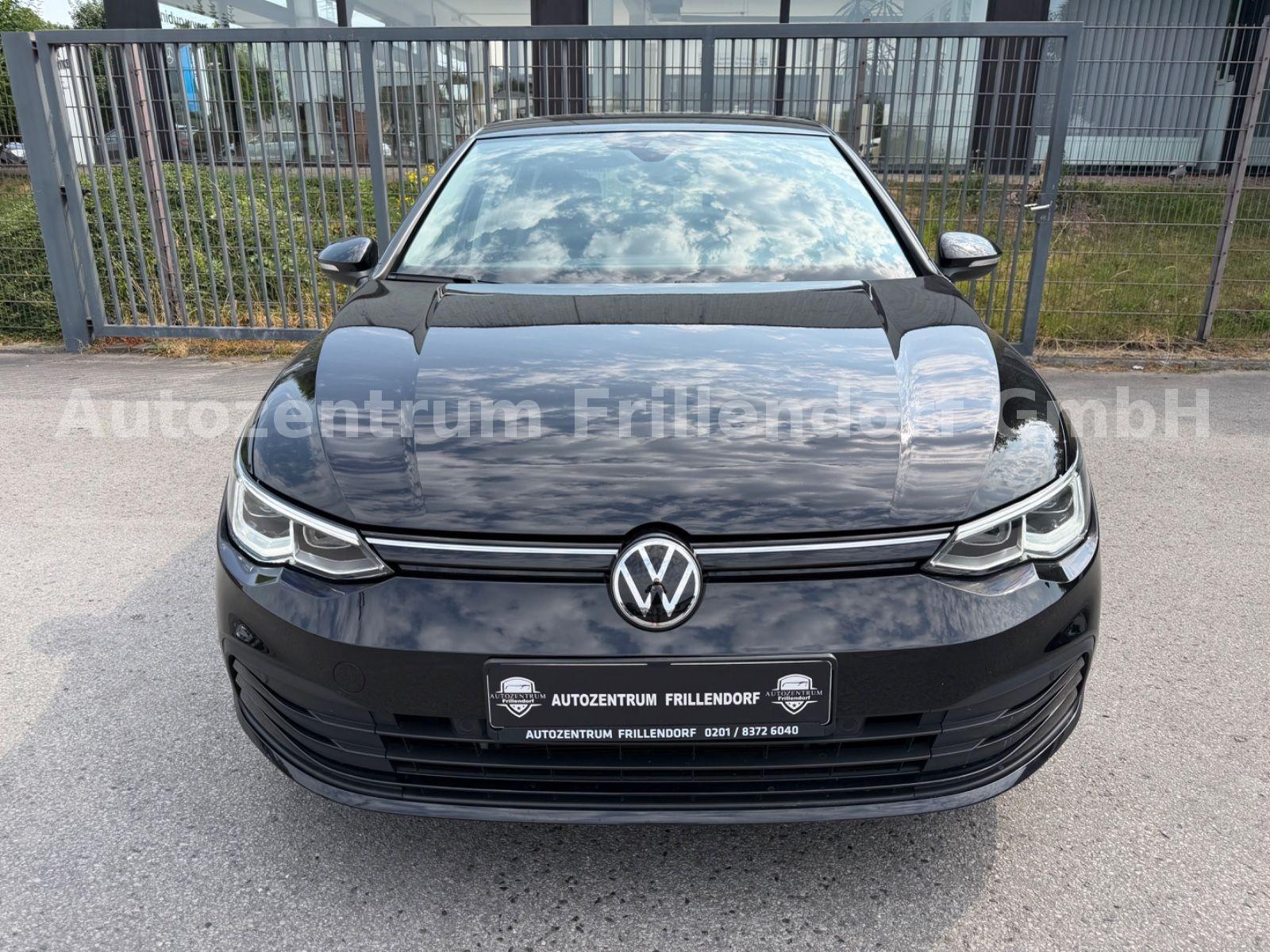 Volkswagen Golf VIII Lim. Life NAVI/IQ/AMBIENTE BELEUCHTUNG, миниатюра 2
