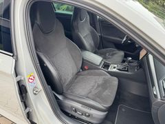 SKODA Superb Combi 2.0 TDI Sportline DSG SKODA Superb Combi 2.0 TDI Sportline DSG