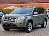 Nissan X-Trail SE 4X4 Panoramadach - Nissan X-Trail aus 2011 mit Diesel-Antrieb