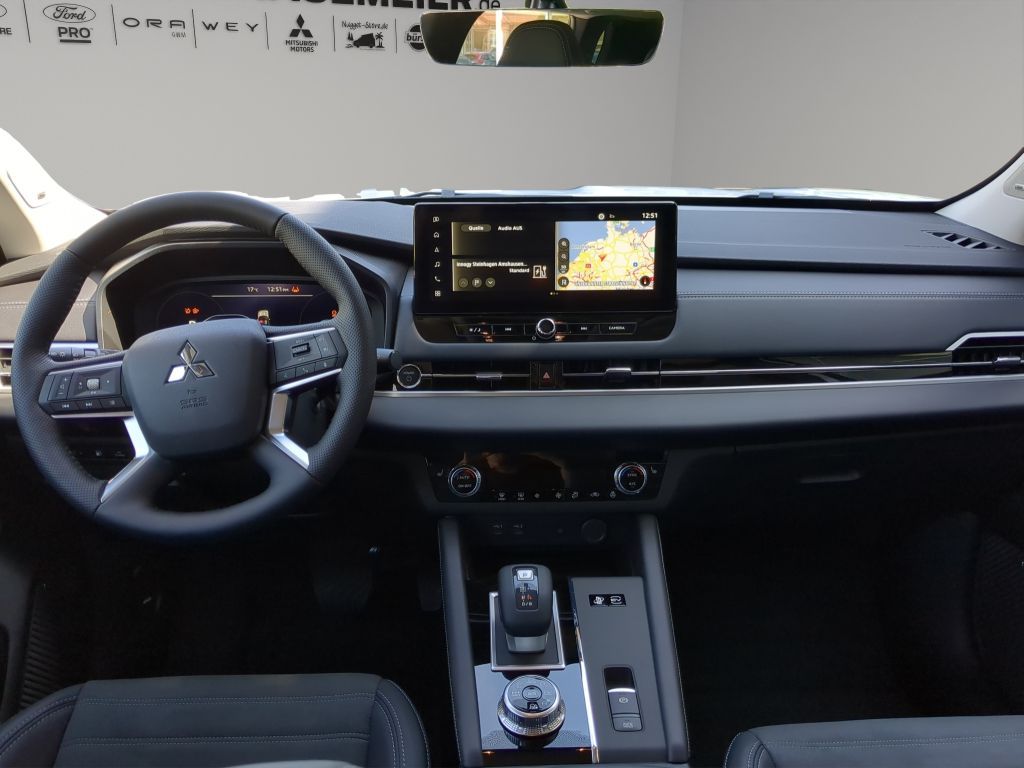 Fahrzeugabbildung Mitsubishi Outlander Intro Edition 2.4 PHEV AWD