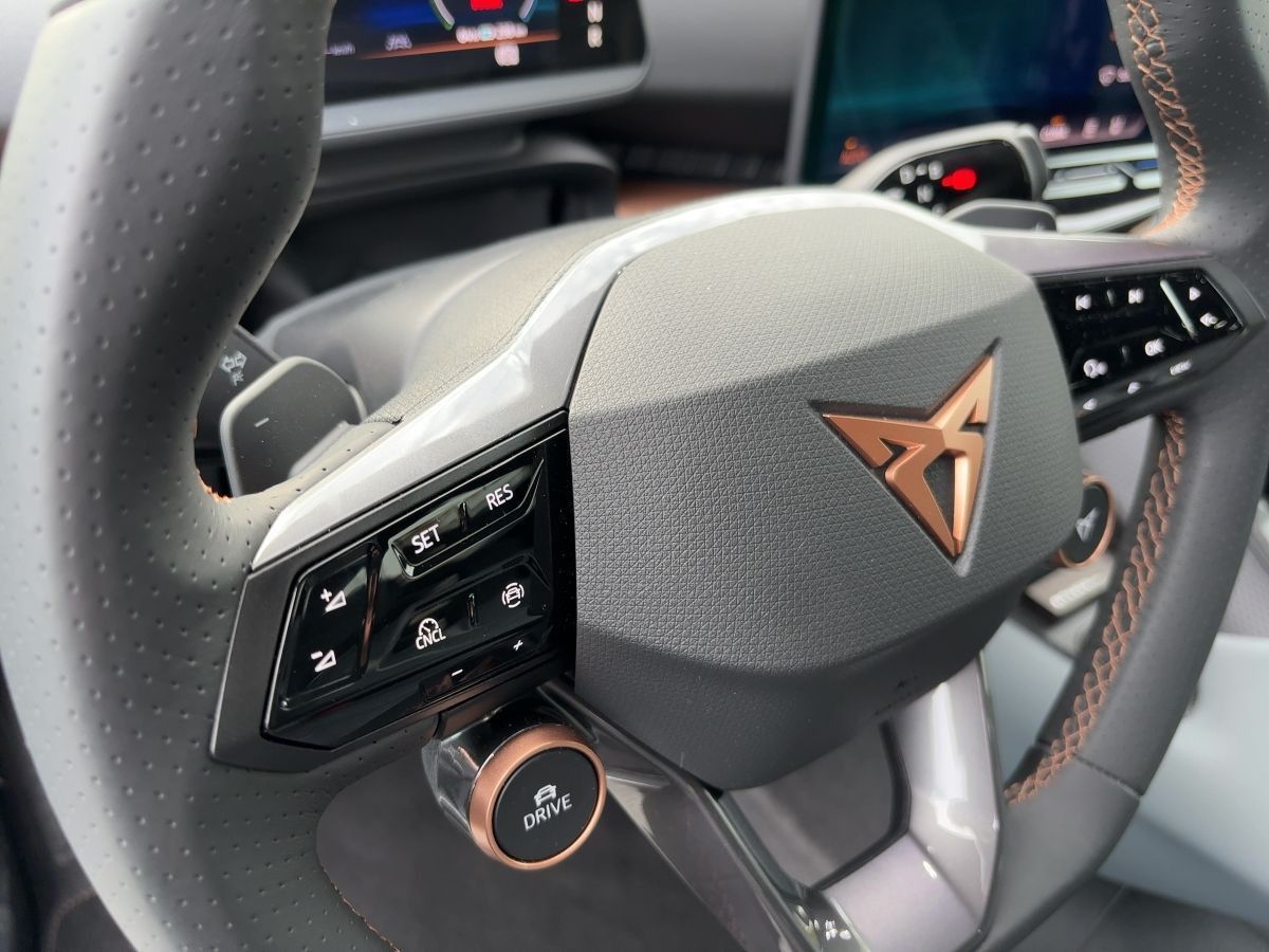 Cupra Tavascan - Bild 13