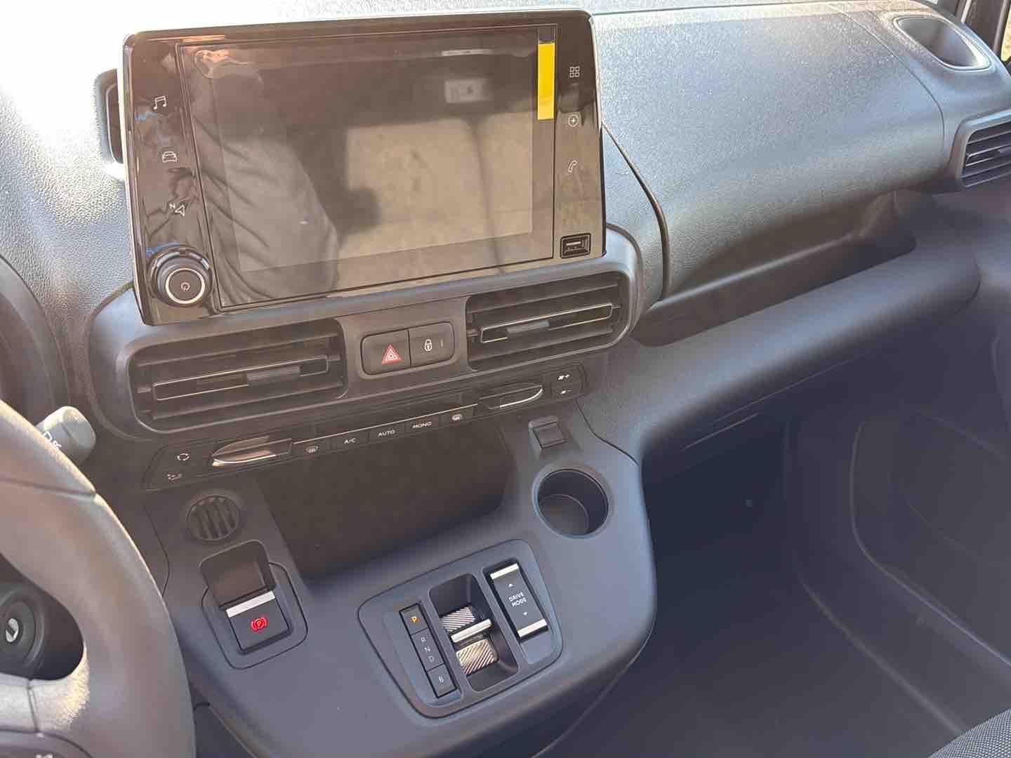 Fahrzeugabbildung Opel Combo-e Cargo Edition