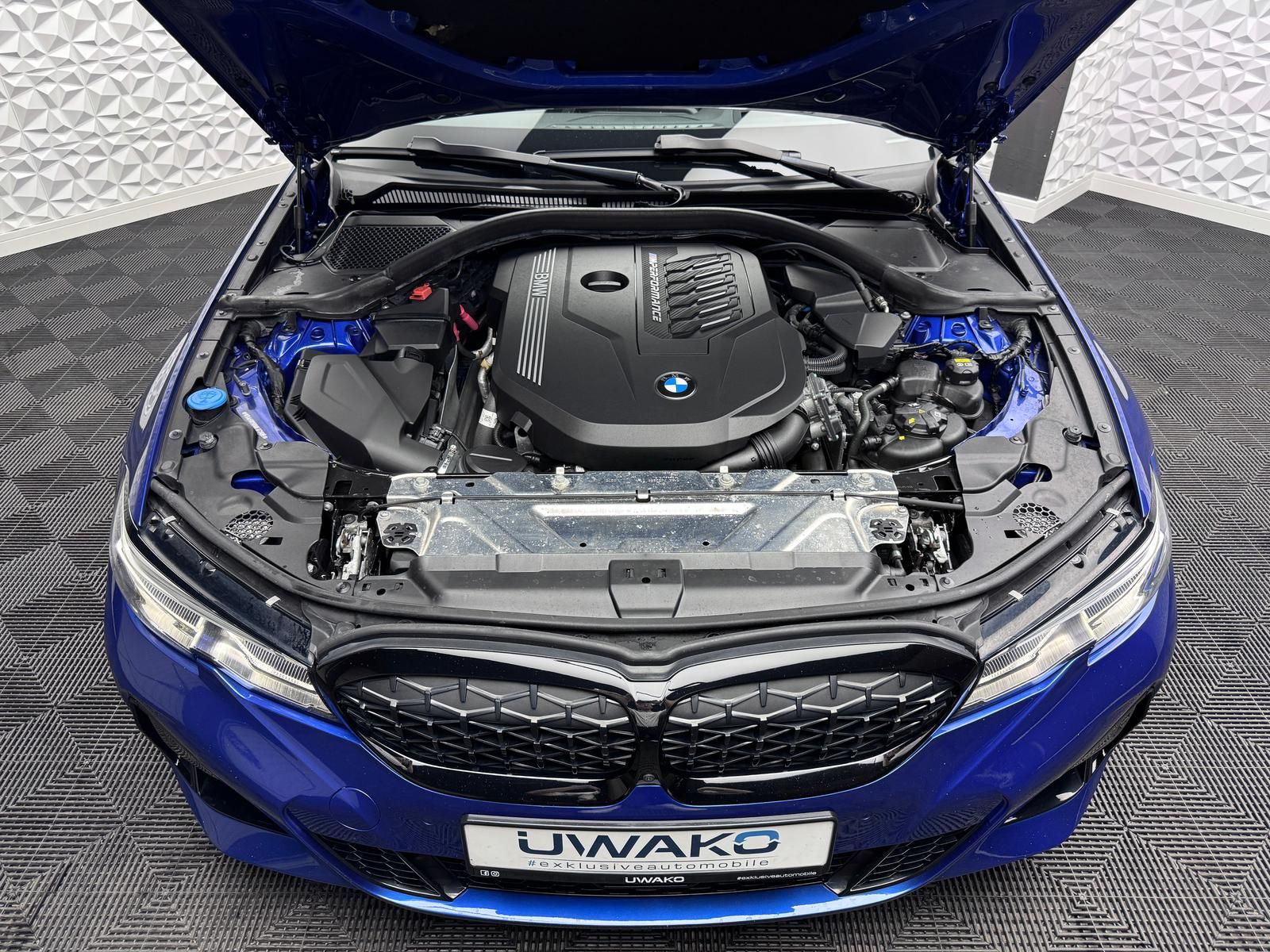 Fahrzeugabbildung BMW XDR*INDIVIDUAL*DEUTSCH*H&K*LASER*STANDHZ*PANO*AH