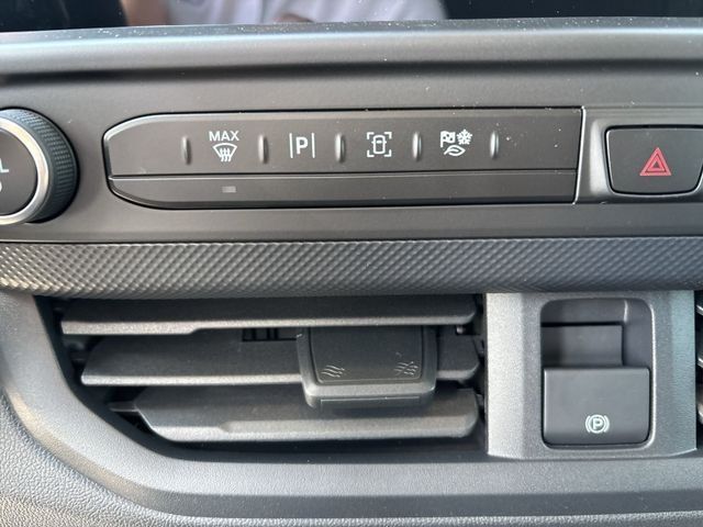 Fahrzeugabbildung Ford Transit Custom   320 L1 Trend AWD #Sortimo # AHK