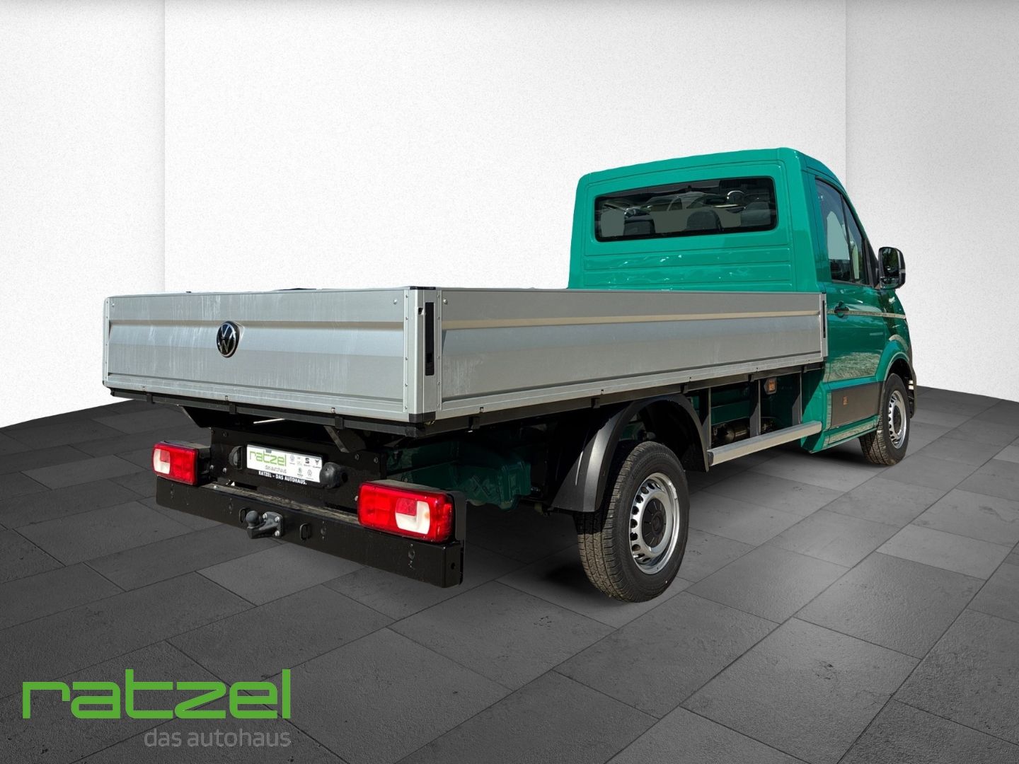 Fahrzeugabbildung Volkswagen Crafter 35 Pritsche MR AHK+Klima+Allwetterreifen