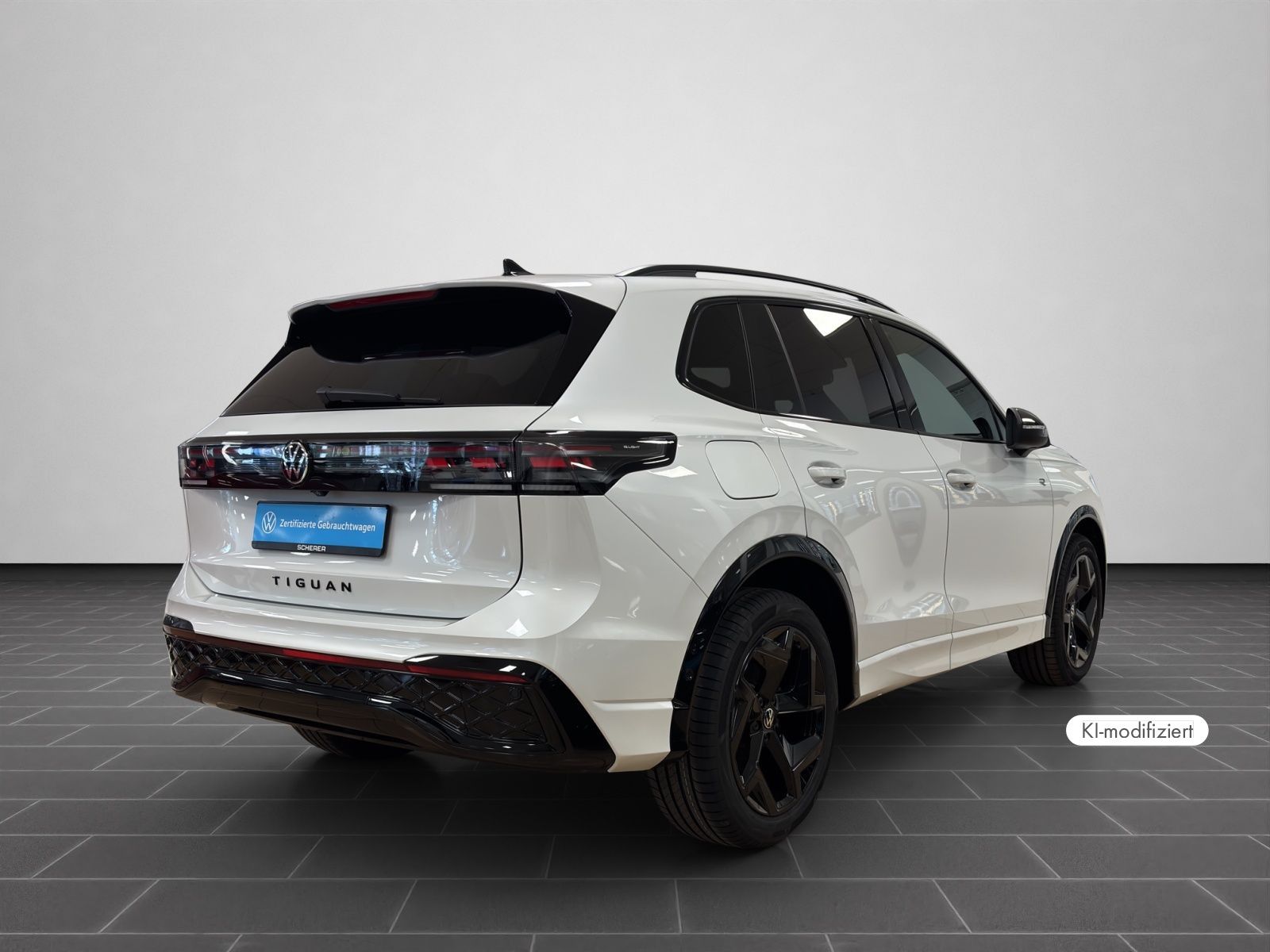 Volkswagen Tiguan 2.0 TDI R-Line NAVI MATRIX AHK BlackStyle foto 2