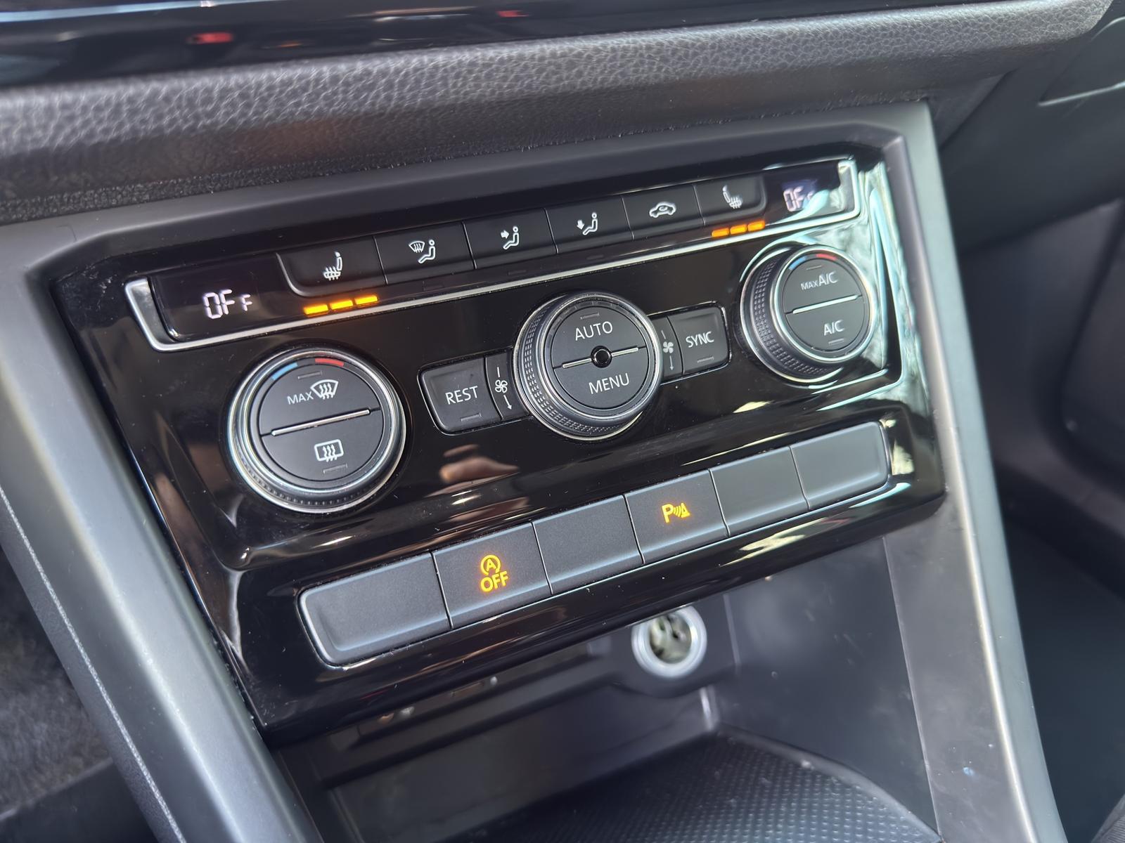 Volkswagen Touran Comfortline|NAVI|1.HAND|KAMERA