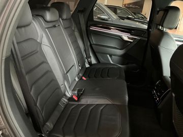Volkswagen Touareg - 10
