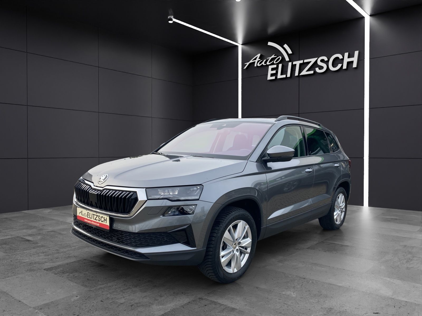 Fahrzeugabbildung SKODA Karoq TDI Drive DSG 4x4 MATRIX ACC AHK AID NAVI