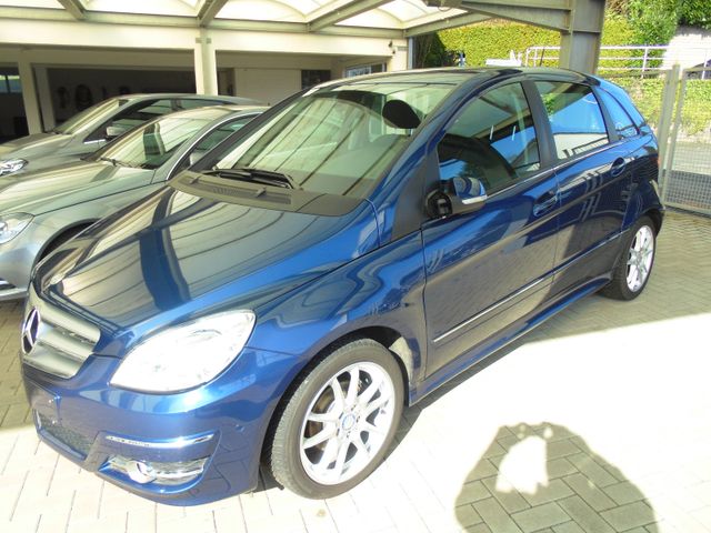 Mercedes-Benz B 160 Parktr.Sitzh.Navi AHK TÜV neu