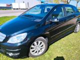 Mercedes-Benz Mercedes B160 2011 17000km - Mercedes-Benz B 160 von privat