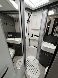 HYMER  ERIBA  HYMERCAR ML-T 580 4x4 Autarkie Premium Winterpaket Solar