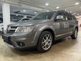 Fiat Freemont AWD Leder~Navi~Automatik~AHK~Klima~DVD - Fiat Freemont: Allradantrieb