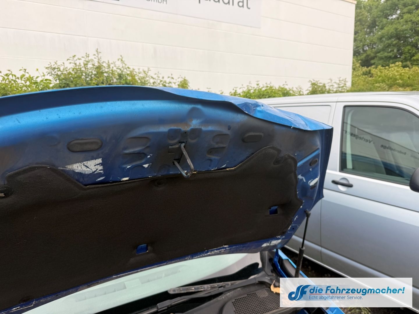 Fahrzeugabbildung Dacia Lodgy Stepway 1.2 TCe 115 *FRONTSCHADEN
