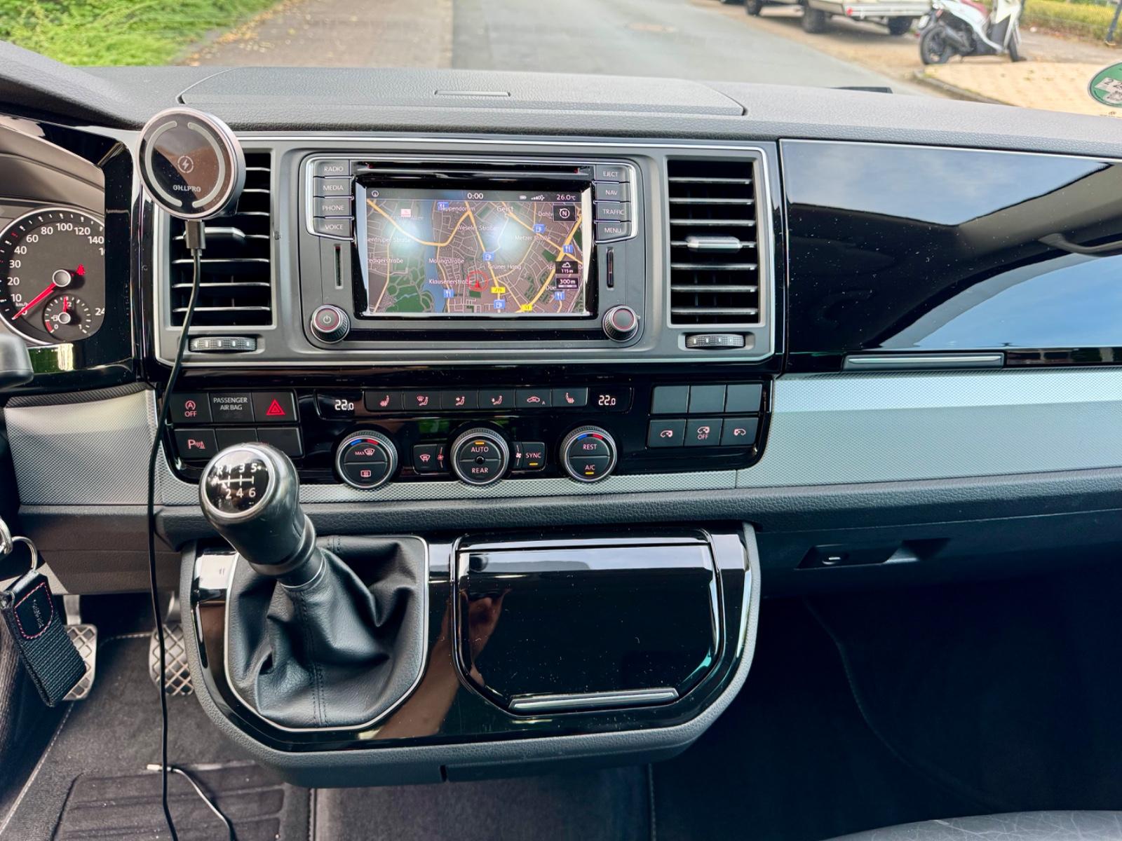 Volkswagen T6 Multivan Highline 150kW / ACC / Standheizung