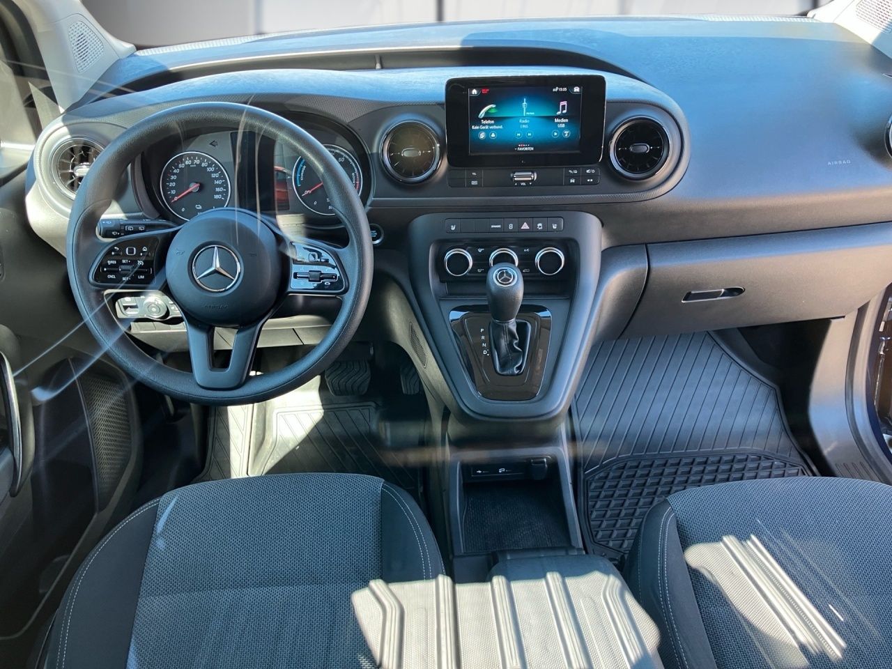 Fahrzeugabbildung Mercedes-Benz eCitan KA/L 2xKlima AUT KeyLess KlimaA LM SHZ