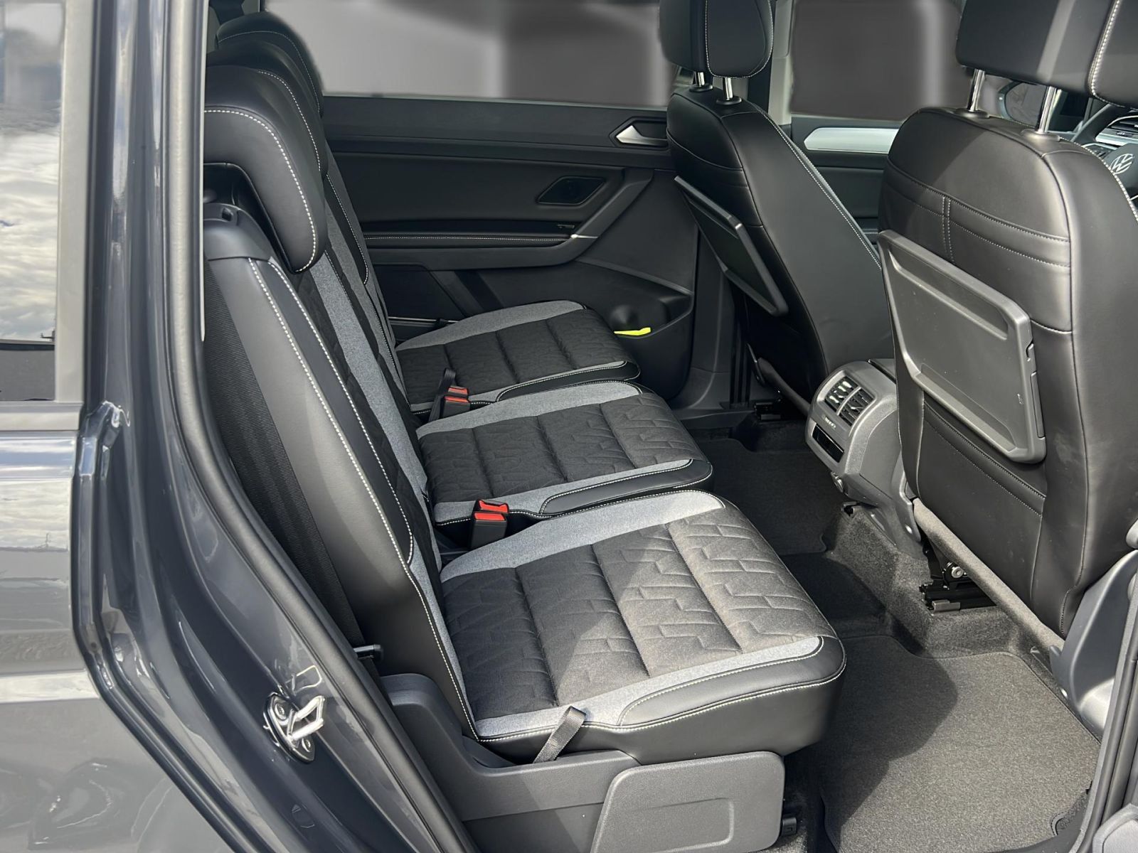 Volkswagen Touran - Bild 18
