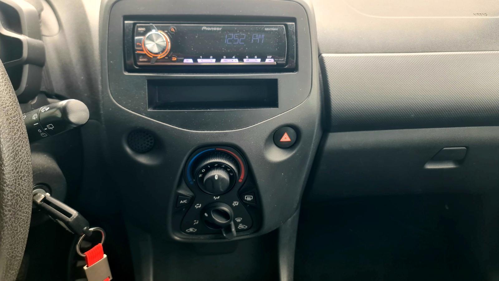 Toyota Aygo AYGO x, 1 Hand, Euro 6