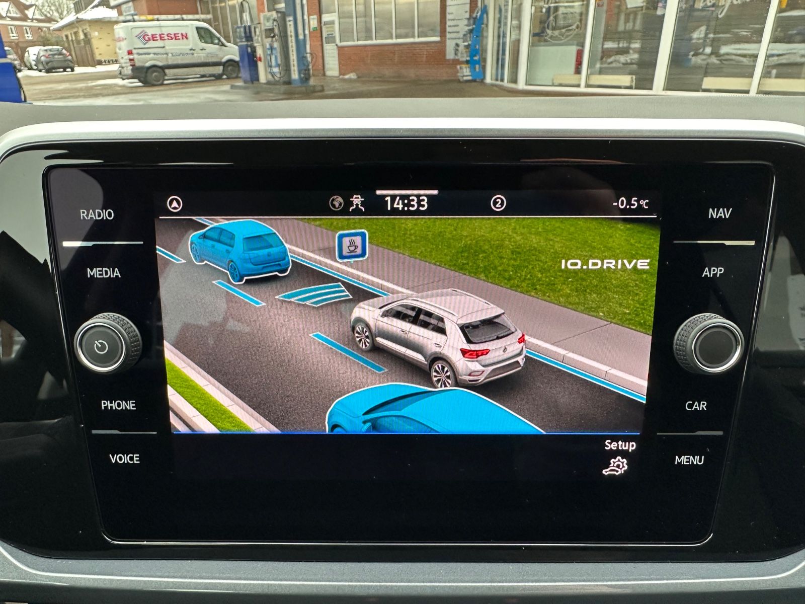 Fahrzeugabbildung Volkswagen T-Roc 1.5 TSI Style DSG AHK/ACC/LED/APP/SHZG/GJR