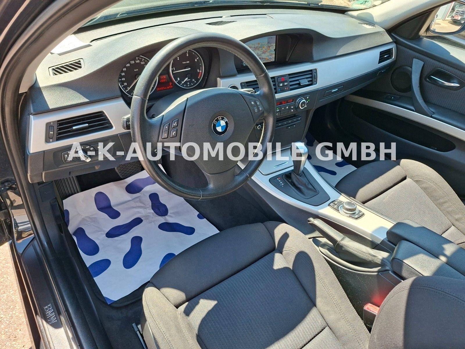 BMW 320 2012 — photo 35