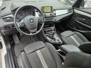 BMW 216 - 11