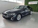 BMW Bmw 530 530d 48V xDrive Touring Luxury - BMW 5er Reihe mit Halbautomatikschaltung