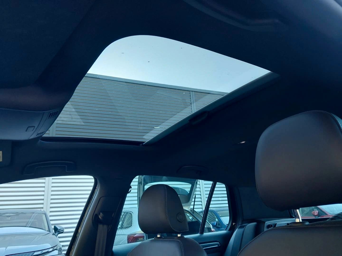 Fahrzeugabbildung Volkswagen Golf GTD 2.0 TDI Leder+Pano+Navi+Kamera+AHK