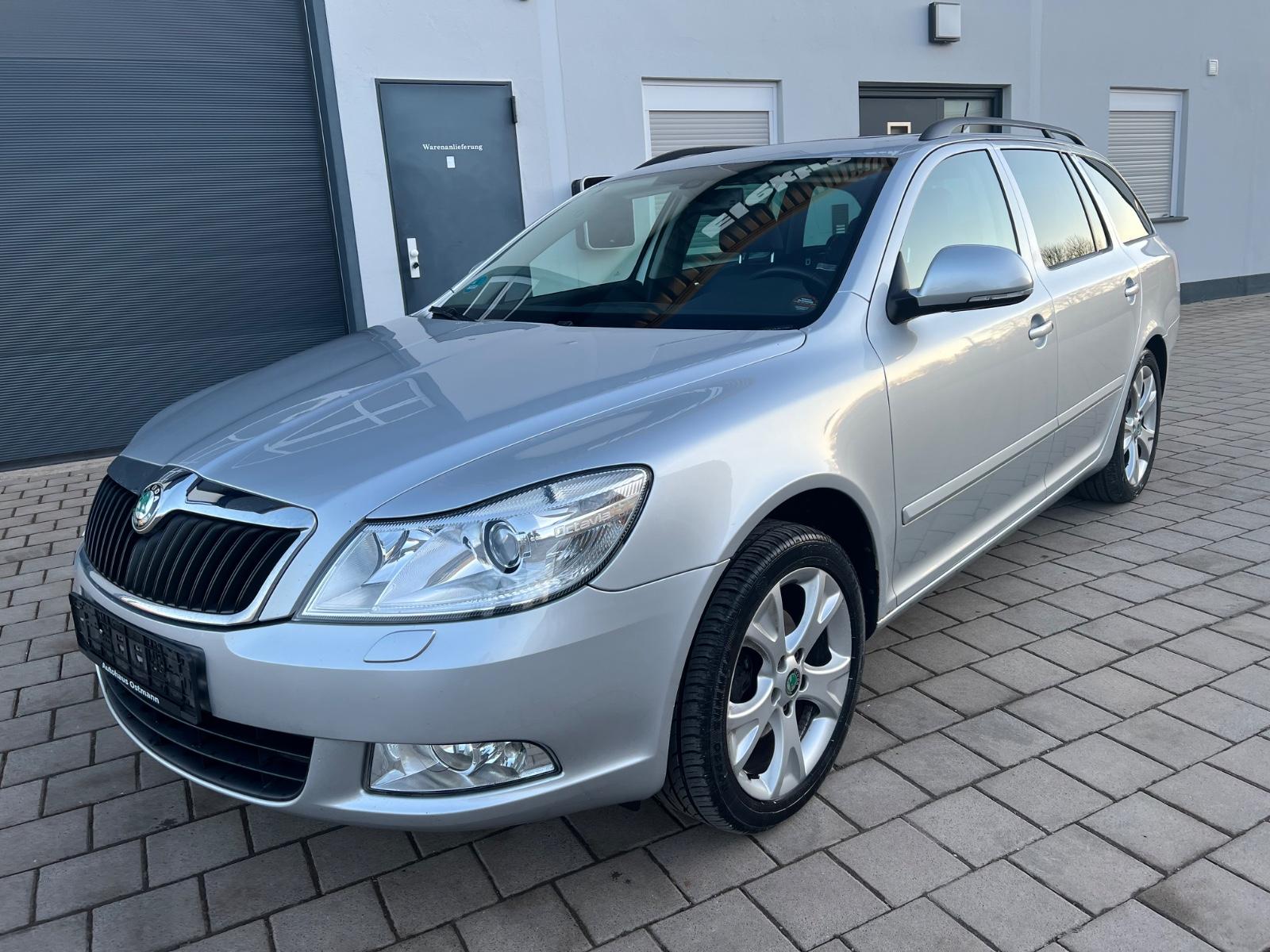 Skoda Octavia Combi Elegance * Automatik * E.Schiebd.*