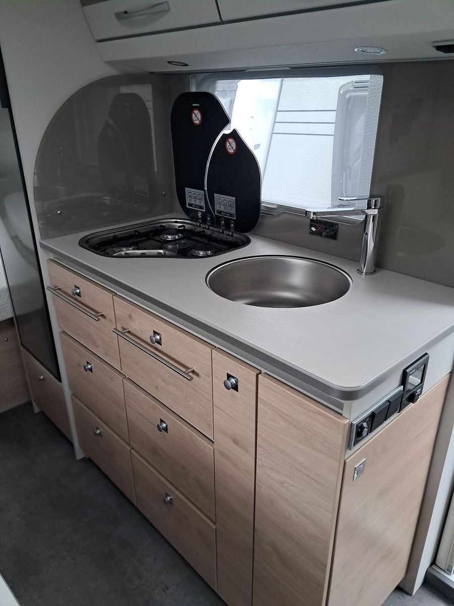 Fahrzeugabbildung Dethleffs Nomad 490 EST Mover, Dachklima, Truma Combi E