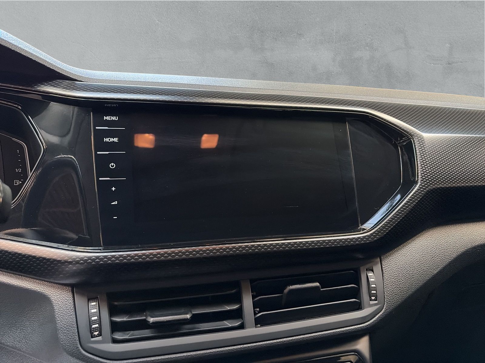 Fahrzeugabbildung Volkswagen T-Cross Life 1.5 TSI AppConnect MFK ACC