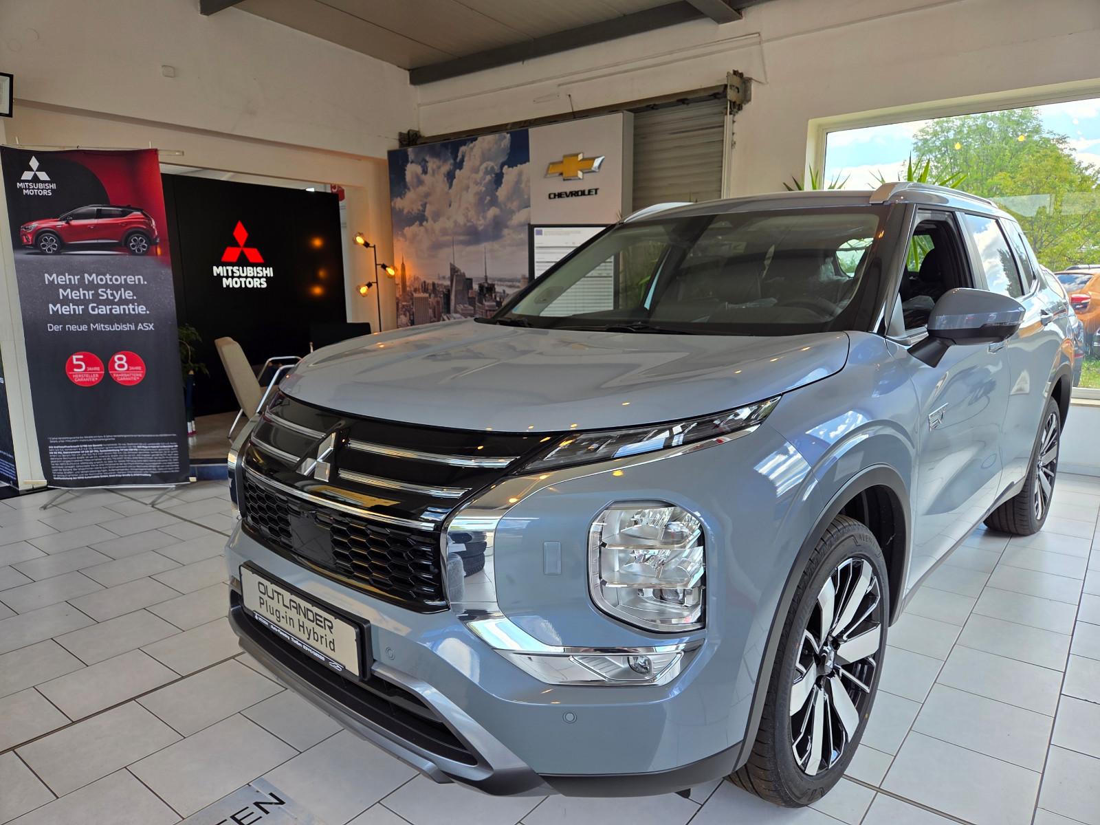 Mitsubishi Outlander PHEV 2.4 Intro Ed. - Tageszulassung