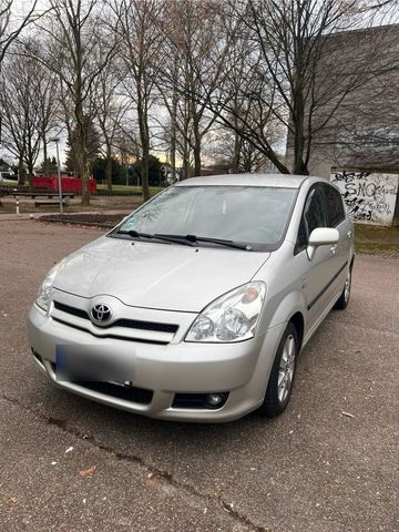 Toyota Corolla Verso **7-Sitzer**