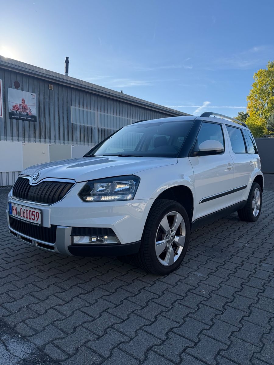 Skoda Yeti 2017, 1.4 benzīns, Manuāls, Sedans, Balts — Latvijā