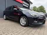 Opel Astra K Sports Tourer Innovation Start/Stop - Opel Astra: Blau