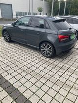 Audi A1 1.8 TFSI S tronic sport Sportback sport - Audi A1 Gebrauchtwagen in Frankfurt