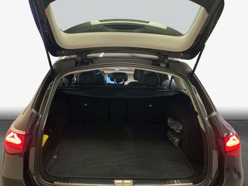 Mercedes E 200 - 8