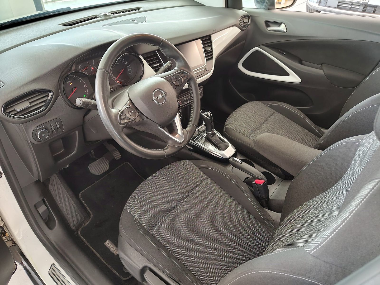 OPEL Crossland X Crossland 1.2 2020 Automatik Navi Parkassistent – Bild 34